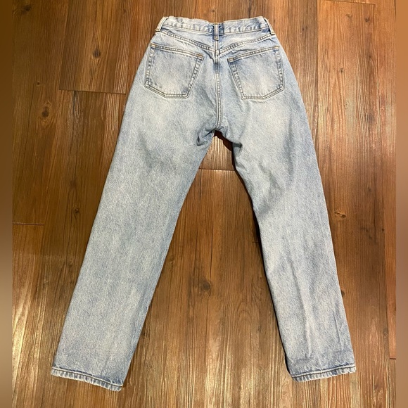 Brandy Melville Blue Jeans - Picture 2 of 3